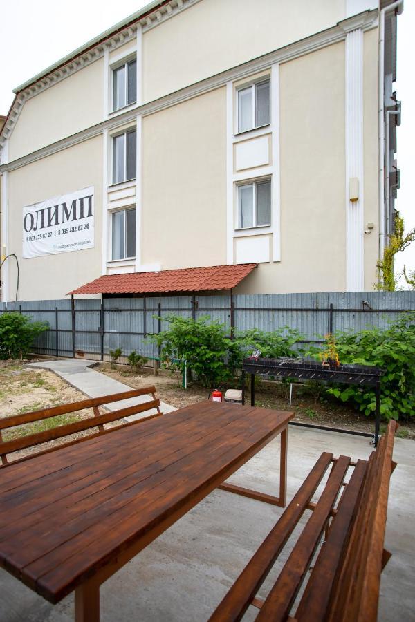 Olimp Hotel Zaliznyy Port Exterior foto